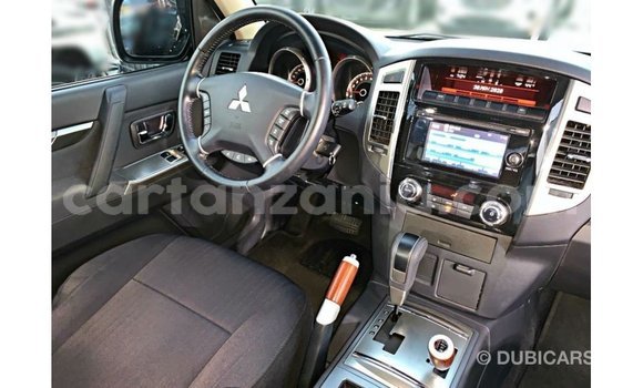 Buy Import Mitsubishi Pajero White Car in Import - Dubai in Arusha Buy Import Mitsubishi Pajero White Car in Import - Dubai in Arusha