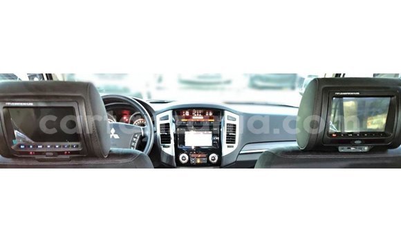 Buy Import Mitsubishi Pajero White Car in Import - Dubai in Arusha Buy Import Mitsubishi Pajero White Car in Import - Dubai in Arusha