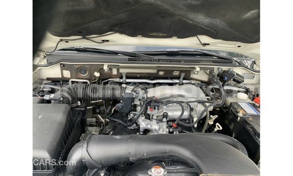 Buy Import Mitsubishi Pajero White Car in Import - Dubai in Arusha Buy Import Mitsubishi Pajero White Car in Import - Dubai in Arusha