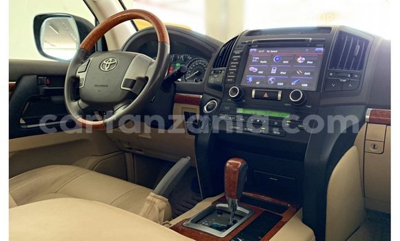 Buy Import Toyota Land Cruiser Black Car in Import - Dubai in Arusha Buy Import Toyota Land Cruiser Black Car in Import - Dubai in Arusha