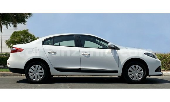 Nunua Imported Renault Fluence Nyeupe Gari ndani ya Import - Dubai nchini Arusha Nunua Imported Renault Fluence Nyeupe Gari ndani ya Import - Dubai nchini Arusha