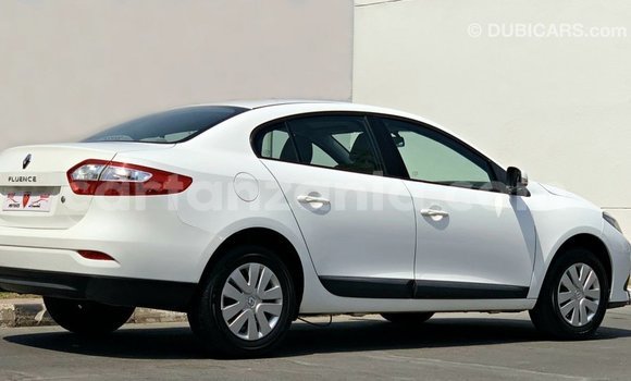 Nunua Imported Renault Fluence Nyeupe Gari ndani ya Import - Dubai nchini Arusha Nunua Imported Renault Fluence Nyeupe Gari ndani ya Import - Dubai nchini Arusha