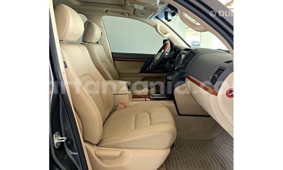 Nunua Imported Toyota Land Cruiser Nyingine Gari ndani ya Import - Dubai nchini Arusha Nunua Imported Toyota Land Cruiser Nyingine Gari ndani ya Import - Dubai nchini Arusha