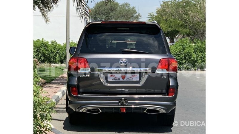 Big with watermark toyota land cruiser arusha import dubai 10083