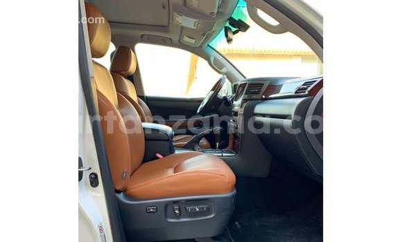 Nunua Imported Lexus LX Nyeupe Gari ndani ya Import - Dubai nchini Arusha Nunua Imported Lexus LX Nyeupe Gari ndani ya Import - Dubai nchini Arusha