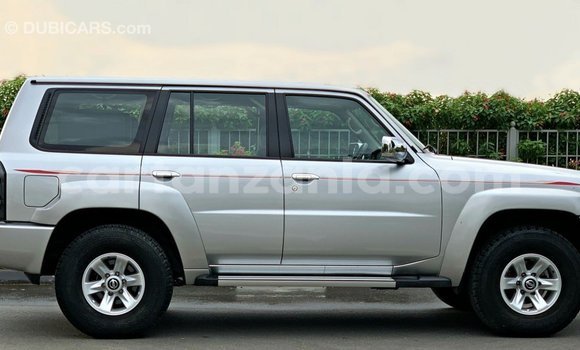 Buy Import Nissan Patrol Other Car in Import - Dubai in Arusha Buy Import Nissan Patrol Other Car in Import - Dubai in Arusha
