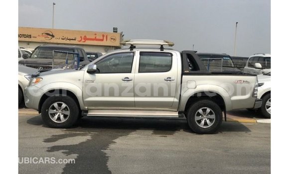 Nunua Imported Toyota Hilux Nyingine Gari ndani ya Import - Dubai nchini Arusha Nunua Imported Toyota Hilux Nyingine Gari ndani ya Import - Dubai nchini Arusha