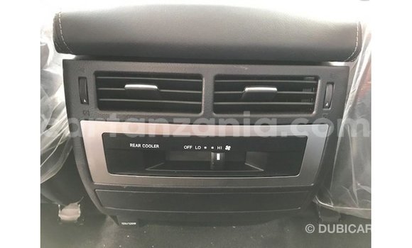 Buy Import Toyota Land Cruiser White Car in Import - Dubai in Arusha Buy Import Toyota Land Cruiser White Car in Import - Dubai in Arusha