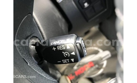 Buy Import Toyota Land Cruiser White Car in Import - Dubai in Arusha Buy Import Toyota Land Cruiser White Car in Import - Dubai in Arusha