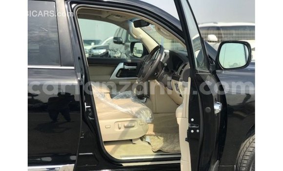 Nunua Imported Toyota Land Cruiser Nyeusi Gari ndani ya Import - Dubai nchini Arusha Nunua Imported Toyota Land Cruiser Nyeusi Gari ndani ya Import - Dubai nchini Arusha