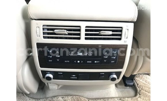 Nunua Imported Toyota Land Cruiser Nyeusi Gari ndani ya Import - Dubai nchini Arusha Nunua Imported Toyota Land Cruiser Nyeusi Gari ndani ya Import - Dubai nchini Arusha