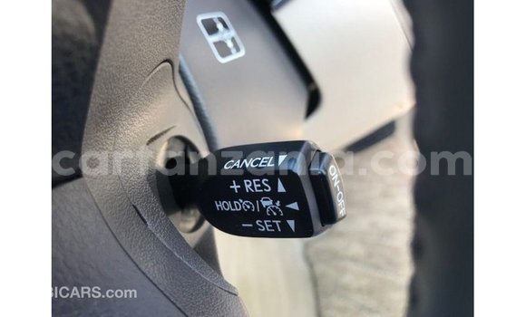 Nunua Imported Toyota Land Cruiser Nyeusi Gari ndani ya Import - Dubai nchini Arusha Nunua Imported Toyota Land Cruiser Nyeusi Gari ndani ya Import - Dubai nchini Arusha