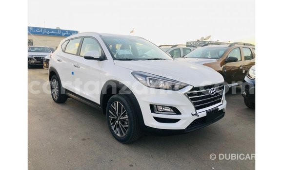 Buy Import Hyundai Tucson White Car in Import - Dubai in Arusha Buy Import Hyundai Tucson White Car in Import - Dubai in Arusha
