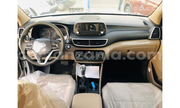 Buy Import Hyundai Tucson White Car in Import - Dubai in Arusha Buy Import Hyundai Tucson White Car in Import - Dubai in Arusha
