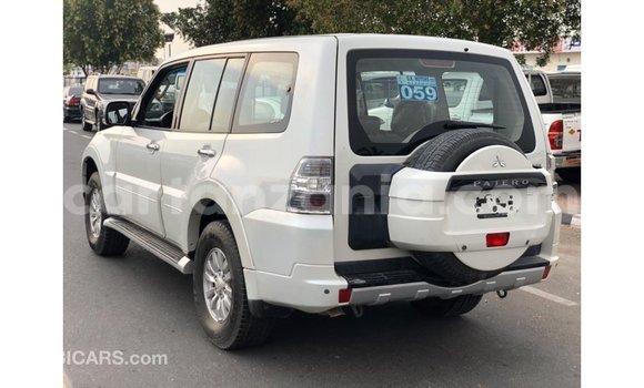 Nunua Imported Mitsubishi Pajero Nyeupe Gari ndani ya Import - Dubai nchini Arusha Nunua Imported Mitsubishi Pajero Nyeupe Gari ndani ya Import - Dubai nchini Arusha