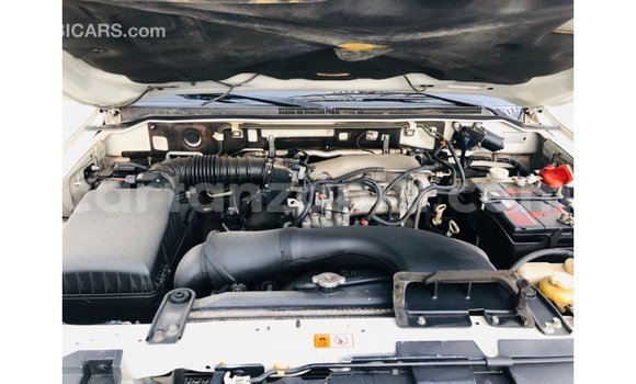 Nunua Imported Mitsubishi Pajero Nyeupe Gari ndani ya Import - Dubai nchini Arusha Nunua Imported Mitsubishi Pajero Nyeupe Gari ndani ya Import - Dubai nchini Arusha