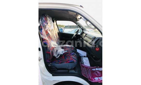 Buy Import Toyota Hiace White Car in Import - Dubai in Arusha Buy Import Toyota Hiace White Car in Import - Dubai in Arusha