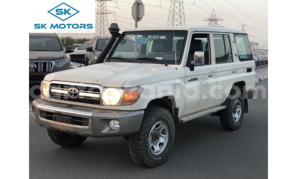 Buy Import Toyota Land Cruiser White Car in Import - Dubai in Arusha