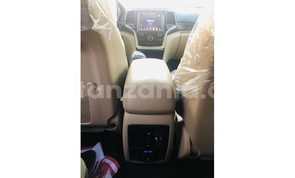 Buy Import Jeep Grand Cherokee Black Car in Import - Dubai in Arusha Buy Import Jeep Grand Cherokee Black Car in Import - Dubai in Arusha