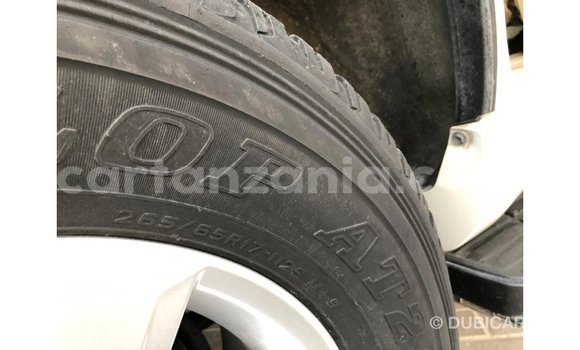 Buy Import Toyota Prado White Car in Import - Dubai in Arusha Buy Import Toyota Prado White Car in Import - Dubai in Arusha