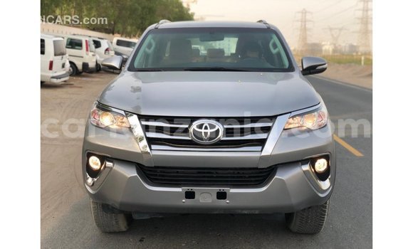Nunua Imported Toyota Fortuner Nyingine Gari ndani ya Import - Dubai nchini Arusha Nunua Imported Toyota Fortuner Nyingine Gari ndani ya Import - Dubai nchini Arusha