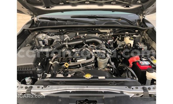 Nunua Imported Toyota Fortuner Nyingine Gari ndani ya Import - Dubai nchini Arusha Nunua Imported Toyota Fortuner Nyingine Gari ndani ya Import - Dubai nchini Arusha