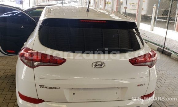 Buy Import Hyundai Tucson White Car in Import - Dubai in Arusha Buy Import Hyundai Tucson White Car in Import - Dubai in Arusha