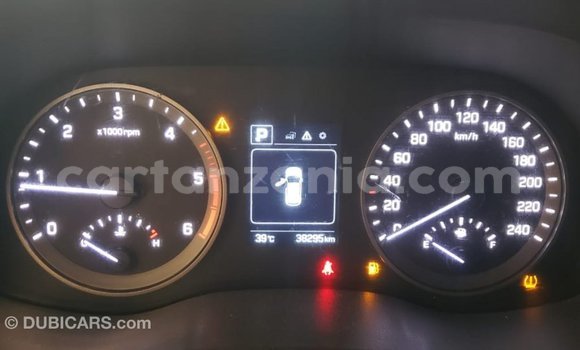 Buy Import Hyundai Tucson White Car in Import - Dubai in Arusha Buy Import Hyundai Tucson White Car in Import - Dubai in Arusha