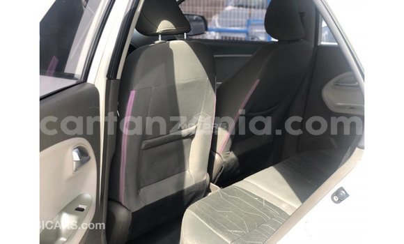 Buy Import Kia Picanto White Car in Import - Dubai in Arusha Buy Import Kia Picanto White Car in Import - Dubai in Arusha
