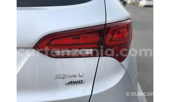 Buy Import Hyundai Santa Fe Other Car in Import - Dubai in Arusha Buy Import Hyundai Santa Fe Other Car in Import - Dubai in Arusha