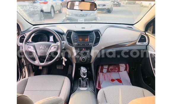 Buy Import Hyundai Santa Fe Other Car in Import - Dubai in Arusha Buy Import Hyundai Santa Fe Other Car in Import - Dubai in Arusha