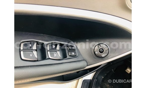 Buy Import Hyundai Santa Fe Other Car in Import - Dubai in Arusha Buy Import Hyundai Santa Fe Other Car in Import - Dubai in Arusha
