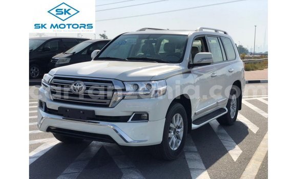Buy Import Toyota Land Cruiser White Car in Import - Dubai in Arusha