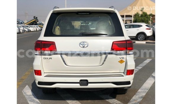 Buy Import Toyota Land Cruiser White Car in Import - Dubai in Arusha Buy Import Toyota Land Cruiser White Car in Import - Dubai in Arusha