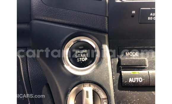Buy Import Toyota Land Cruiser White Car in Import - Dubai in Arusha Buy Import Toyota Land Cruiser White Car in Import - Dubai in Arusha