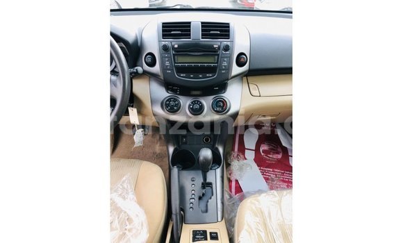 Nunua Imported Toyota 4Runner Nyeusi Gari ndani ya Import - Dubai nchini Arusha Nunua Imported Toyota 4Runner Nyeusi Gari ndani ya Import - Dubai nchini Arusha