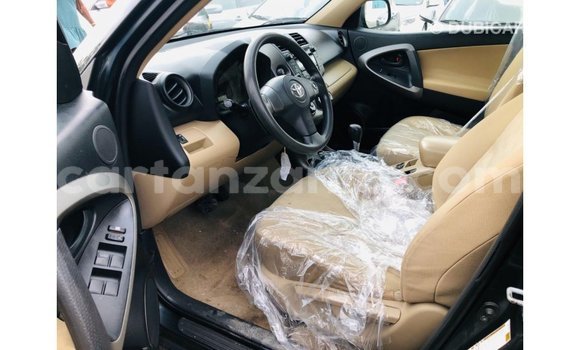Nunua Imported Toyota 4Runner Nyeusi Gari ndani ya Import - Dubai nchini Arusha Nunua Imported Toyota 4Runner Nyeusi Gari ndani ya Import - Dubai nchini Arusha