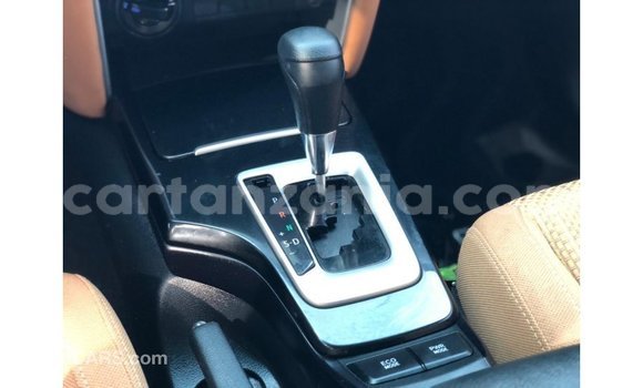 Buy Import Toyota Fortuner White Car in Import - Dubai in Arusha Buy Import Toyota Fortuner White Car in Import - Dubai in Arusha