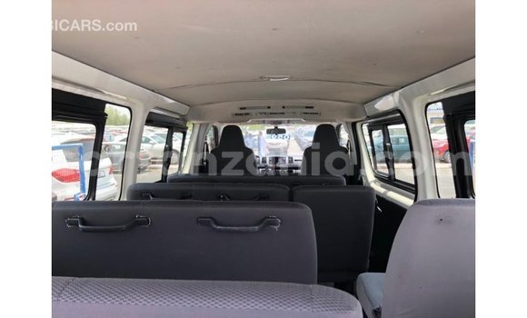 Buy Import Toyota Hiace White Car in Import - Dubai in Arusha Buy Import Toyota Hiace White Car in Import - Dubai in Arusha