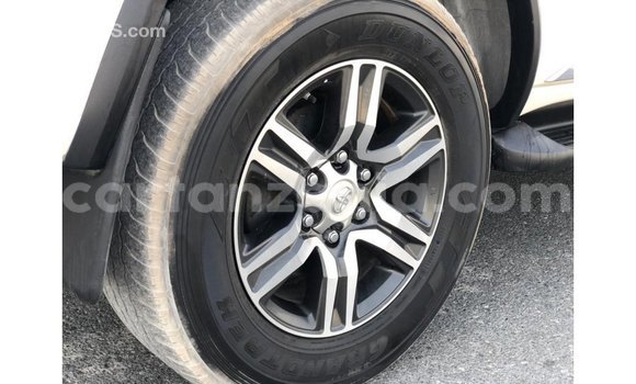 Buy Import Toyota Fortuner White Car in Import - Dubai in Arusha Buy Import Toyota Fortuner White Car in Import - Dubai in Arusha
