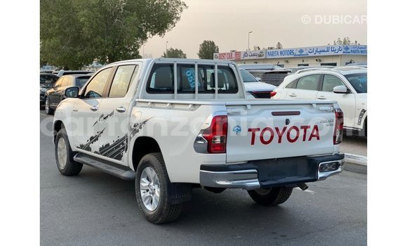 Buy Import Toyota Hilux White Car in Import - Dubai in Arusha Buy Import Toyota Hilux White Car in Import - Dubai in Arusha
