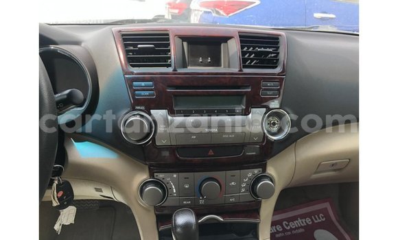 Nunua Imported Toyota Highlander Nyingine Gari ndani ya Import - Dubai nchini Arusha Nunua Imported Toyota Highlander Nyingine Gari ndani ya Import - Dubai nchini Arusha