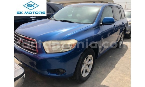 Buy Import Toyota Highlander Blue Car in Import - Dubai in Arusha Buy Import Toyota Highlander Blue Car in Import - Dubai in Arusha