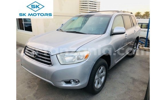 Nunua Imported Toyota Highlander Nyingine Gari ndani ya Import - Dubai nchini Arusha