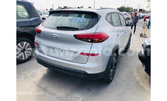 Buy Import Hyundai Tucson Other Car in Import - Dubai in Arusha Buy Import Hyundai Tucson Other Car in Import - Dubai in Arusha