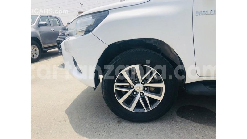 Big with watermark toyota hilux arusha import dubai 10172