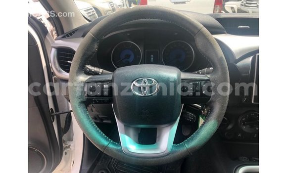 Buy Import Toyota Hilux White Car in Import - Dubai in Arusha Buy Import Toyota Hilux White Car in Import - Dubai in Arusha