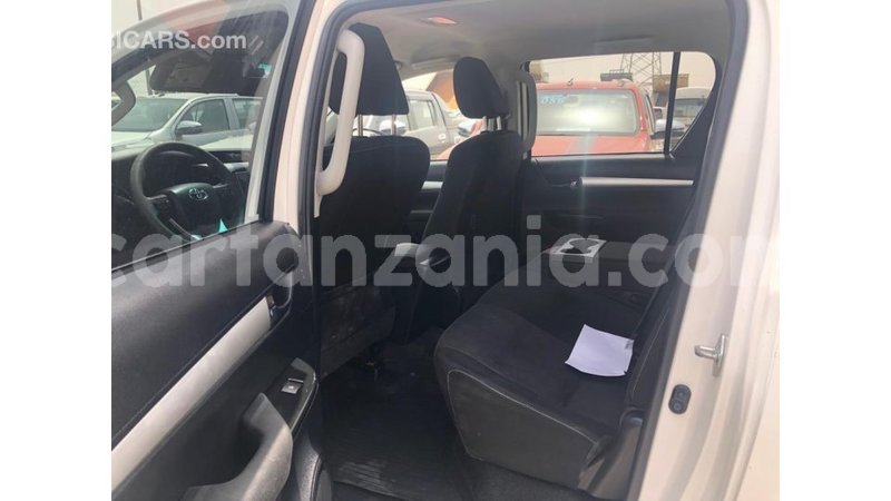 Big with watermark toyota hilux arusha import dubai 10172