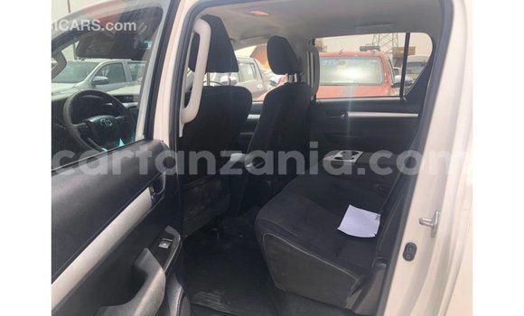 Buy Import Toyota Hilux White Car in Import - Dubai in Arusha Buy Import Toyota Hilux White Car in Import - Dubai in Arusha