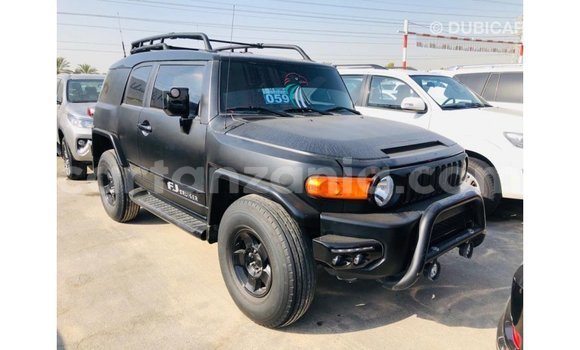 Buy Import Toyota FJ Cruiser Black Car in Import - Dubai in Arusha Buy Import Toyota FJ Cruiser Black Car in Import - Dubai in Arusha